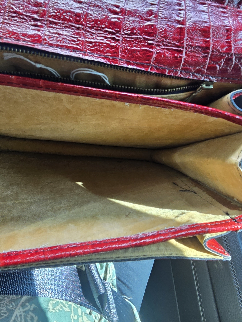 Red Croc-Embossed Top-Handle Satchel - Unbranded - Picture 8 of 10